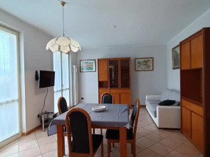 Apartment with garden and garage Dongo - Larihome A28