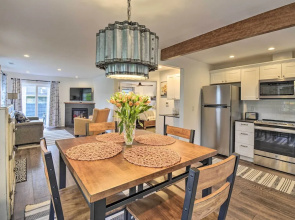 Updated Port Orchard Home, Walk to Waterfront