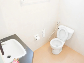 Patong Moon Inn Guesthouse