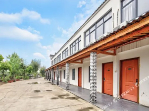 Qingzhu Hotel (Nanjing Lukou International Airport)(轻住酒店（南京禄口国际机场店）)