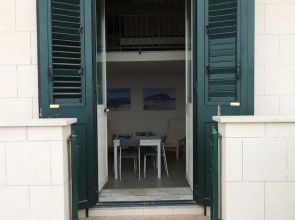Comodo Fronte Mare Arenella
