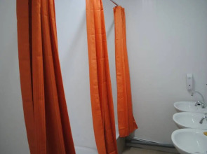 Домино Хостел