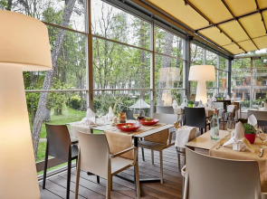 Hotel Lielupe by SemaraH