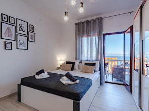 Beautiful Apartment in Prigradica With Wifi