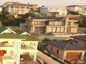 Luxe Life House