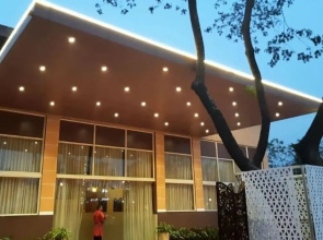 The Grand Neelam Hotel