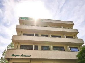 Hotel Alma