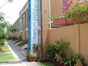 Reef Beach Resort