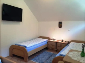 Apartmaji Pod macesnovo streho