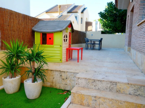 Seafront House With Private Pool and Wif