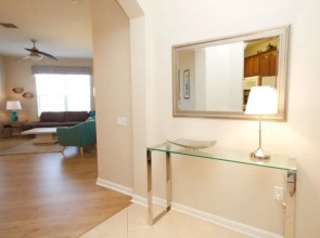Executive Penthouse 3 Bedroom Condo by RedAwning