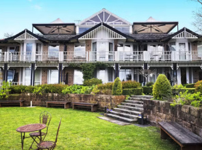 Echoes Boutique Hotel and Restaurant