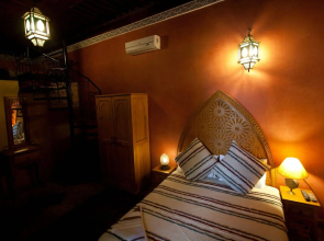 Riad Layalina