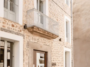Meem Townhouse