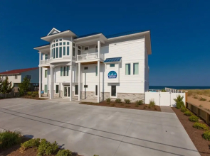 Blue Horizon - 10 Br Home