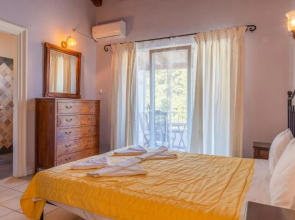 Villa Xanthe by MediterraneanVillas