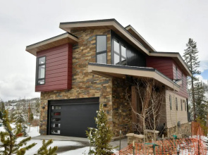 New River Chalet #280 Near Resort With Rooftop Hot Tub - FREE Activities & Equipment Rentals Daily