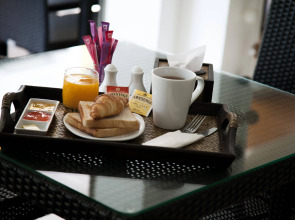 BE Baan Paradise Hotel