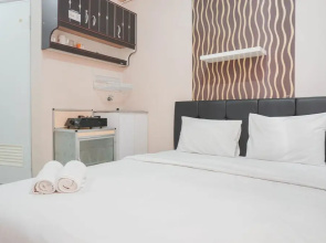 Comfy Studio Green Pramuka City Apartment Near Mall