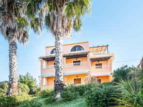 Villa Romeos by Hotelius