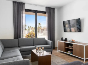 Serene Designer Gem Walk to Beach Strip Pool
