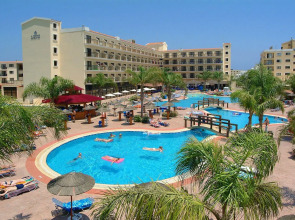 Tsokkos Gardens Hotel & Apartments