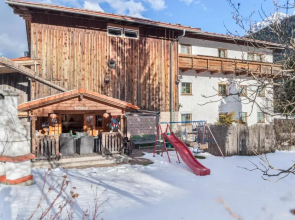 Ferienhaus Familien und Gruppenhaus Garten Grillkamin
