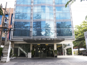 Candi Hotel