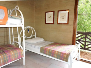 Beautiful Villa for 7 People With Swimming Pool and Private Garden by Beahost