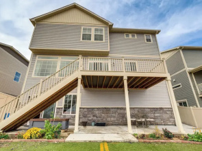 4 Mi to Gaylord Rockies: Modern Aurora Apartment