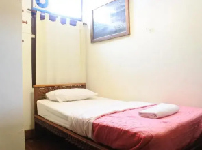 Bua khao hotel