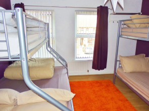 Belfast City Centre - Parking - Private Entrance - BHR Apartments