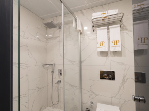 Ferman Port Hotel - Special Class
