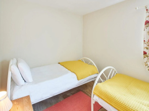 Host Stay Cleveland Bay Cottage
