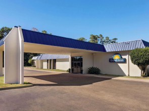 Days Inn McComb MS