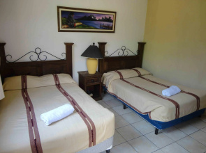 Hostal Los Volcanes - Hostel