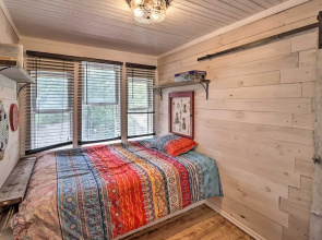 Country-chic Cotter Home w/ Outdoor Living Space!
