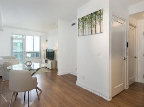Diamond Vacation Homes - Yonge Sheppard