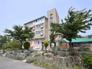 Eulwangri donkey Pension