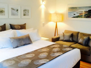 Sorrento Beach Motel