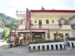 OYO 12825 Omkara Homestay
