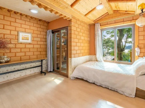 Tongyoung Blue House Spa Pension