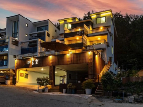 Geoje Island The Climb Spa Pension