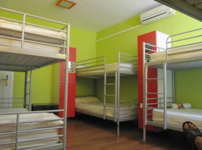 Feetup Garden House Hostel Barcelona