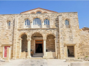 Livadia Seaside Studios 14