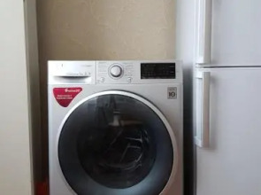 Dom U Naberezhnoy Hostel