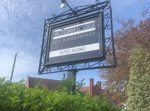 Victoria Lodge