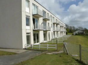 Devon Court 24