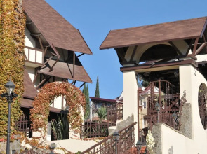 Отель Вэйлер