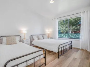 20 Toorak Road